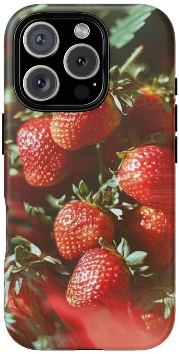 Verse Rode Aardbeien van Dichtbij – Telefoonhoesje Geschikt voor iPhone 16 Pro
