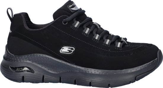 Zwarte Skechers Arch Fit damessneakers met veters, grijze accenten en een dikke zool.