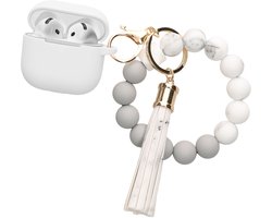 kwmobile Hoesje voor Apple Airpods 4 Case met Polsbandje – Siliconen Beschermhoes met Sleutelhanger – Hoofdtelefoonhoesje in wit / grijs