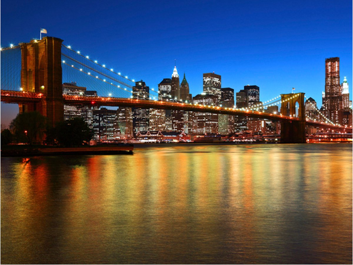 Fotobehang - Dusk over de Brooklyn Bridge.