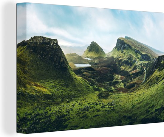 Canvas Schilderij Uitzicht vanaf de bergen op het eiland Skye in Schotland - 90x60 cm - Wanddecoratie