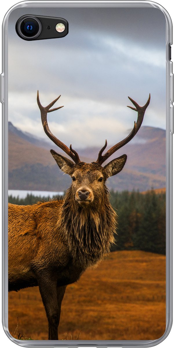 Telefoonhoesje Geschikt voor iPhone 8 hoesje - Hert - Berg - Water - Landschap - Dieren - Bomen - Siliconen Telefoonhoesje Telefoonhoesje