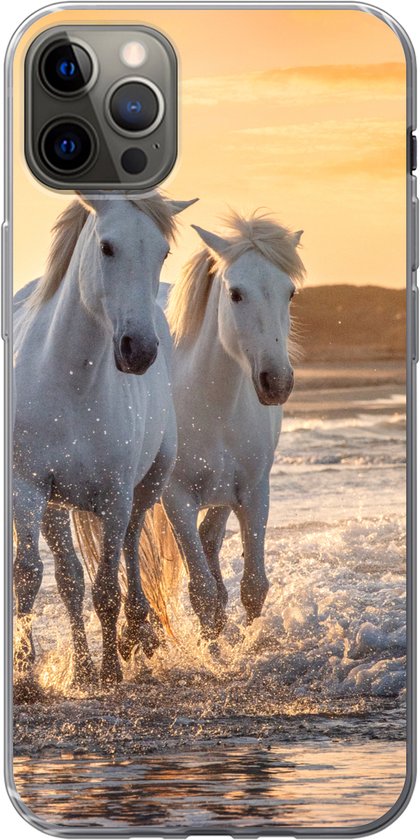 Telefoonhoesje Geschikt voor iPhone 13 Pro Max hoesje - Paarden - Water - Strand - Dieren - Siliconen Telefoonhoesje Telefoonhoesje