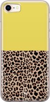 Casimoda® hoesje - Geschikt voor iPhone 8 - Luipaard Geel - Siliconen/TPU telefoonhoesje - Backcover - Luipaardprint - Geel