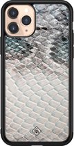Casimoda® hoesje - Geschikt voor iPhone 11 Pro - Oh My Snake - Luxe Hard Case Zwart - Backcover telefoonhoesje - Multi