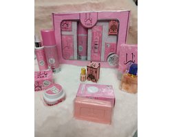 Yara Verzorgingsset – Luxe Geschenkbox (set van 6 stuks)