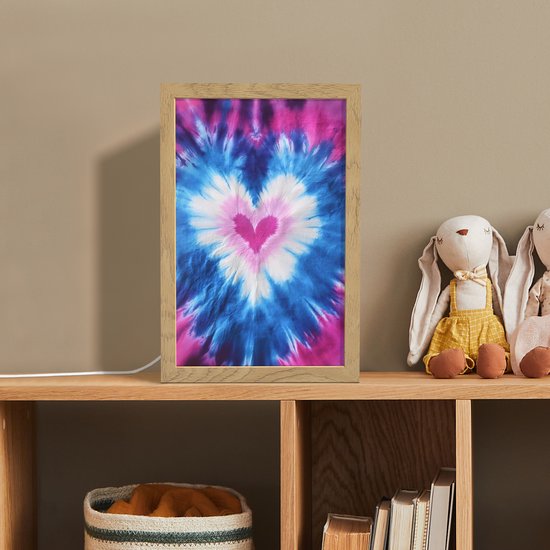 Nachtlampje 20x30 cm - Kinder lamp - Hartvormig - Tie dye - Paars - Tafellamp kinderkamer - Slaapkamer lamp - Bedlamp kinderen - Kinderlampje stopcontact - Wandlamp babykamer - Nachtlampjes van Merkloos — afbeelding 3