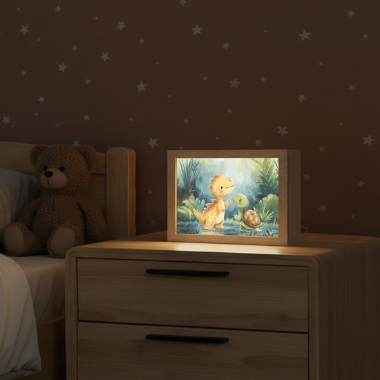Nachtlampje 20x15 cm - Kinder lamp - Dinosaurus - Schildpad - Illustratie - Aquarel - Tafellamp kinderkamer - Slaapkamer lamp - Bedlamp kinderen - Kinderlampje stopcontact - Wandlamp babykamer - Nachtlampjes van Merkloos — afbeelding 2
