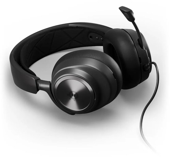 Zwarte SteelSeries Arctis Nova Pro gaming headset met microfoon, gedetailleerd metaal op de oorschelp.