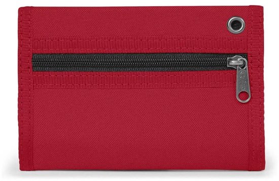 Gesloten rode Eastpak portemonnee met ritssluiting en oogje aan de bovenzijde.