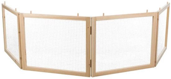 Houten ren van 4 panelen met metalen gaas, opgesteld in een boog.