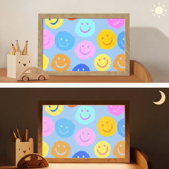Nachtlampje 30x20 cm - Kinder lampje - Smileys - Kleurrijk - Grappig - Tafellamp kinderkamer - Slaapkamer lamp - Bedlamp kinderen - Kinderlampje stopcontact - Wandlamp babykamer - Nachtlampjes van CKvuldig — afbeelding 4