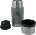 Le pot alimentaire Stanley Classic vert de 0,7 L avec couvercle argenté. Le couvercle et un bol séparé sont détachés.