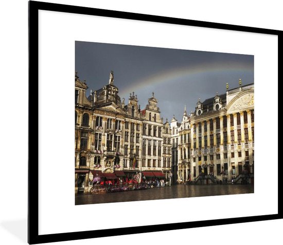 Fotolijst incl. Poster - Een bijzondere foto van een regenboog boven de  Grote Markt... | bol.com