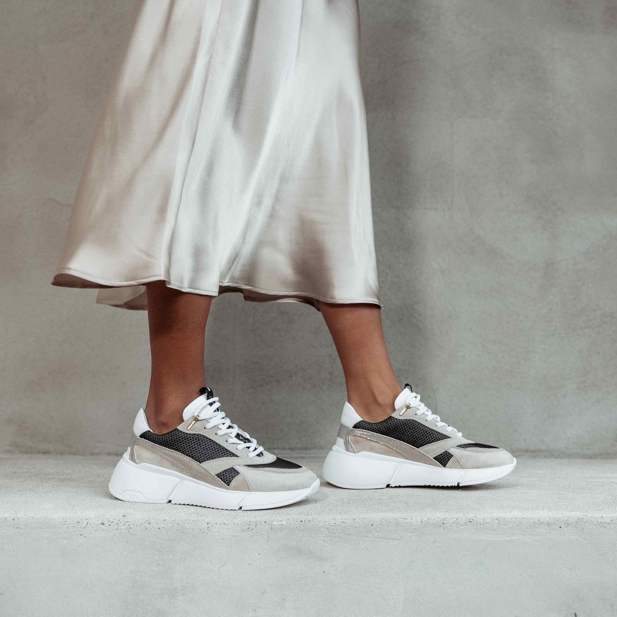 Grijze VIA VAI CELINA JAE Lage sneaker | Omoda