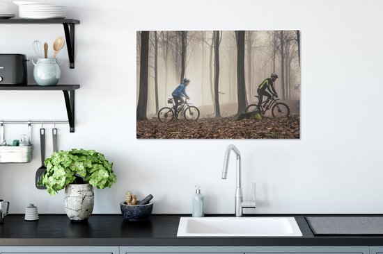 En VTT sur un chemin forestier 90x60 cm - Tirage photo sur toile (Décoration murale salon / chambre)