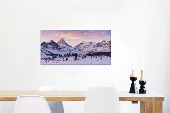 Canvas Schilderij Winterlandschap in het Nationaal park Banff in Noord-Amerika - 80x40 cm - Wanddecoratie