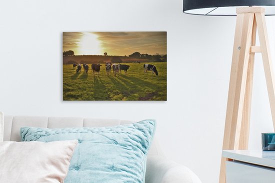 Les vaches paissent au coucher du soleil 30x20 cm - petit - Tirage photo sur toile (Décoration murale salon / chambre) / Animaux de la ferme Peintures sur toile