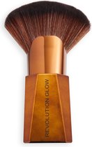Makeup Revolution Glow Splendour Fan Highlighting Brush