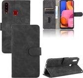 Voor Samsung Galaxy A20s Effen Kleur Huidgevoel Magnetische Gesp Horizontale Flip Kalfsstructuur PU Lederen Case met Houder & Kaartsleuven & Portemonnee (Zwart)