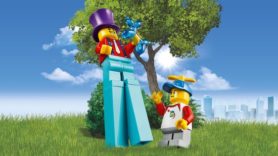 LEGO City Ensemble de figurines - La fête foraine 60234 – Kit de construction (183 pièces)