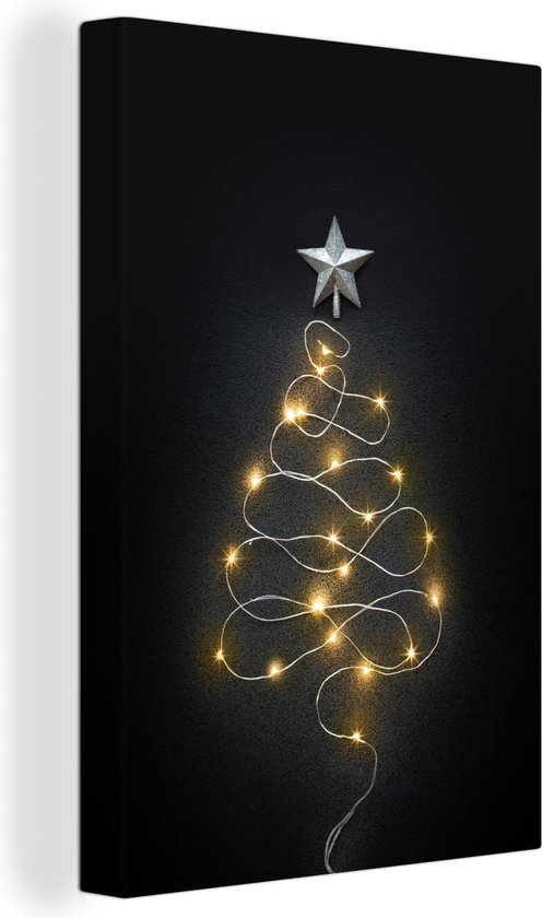Canvas Schilderij Stilleven - Kerstboom - Lichtjes - 60x90 cm - Wanddecoratie