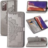 Voor Samsung Galaxy Note20 Halverwege Mandala Embossing Patroon Horizontale Flip Leren Case met Houder & Kaartsleuven & Portemonnee & Lanyard (Grijs)