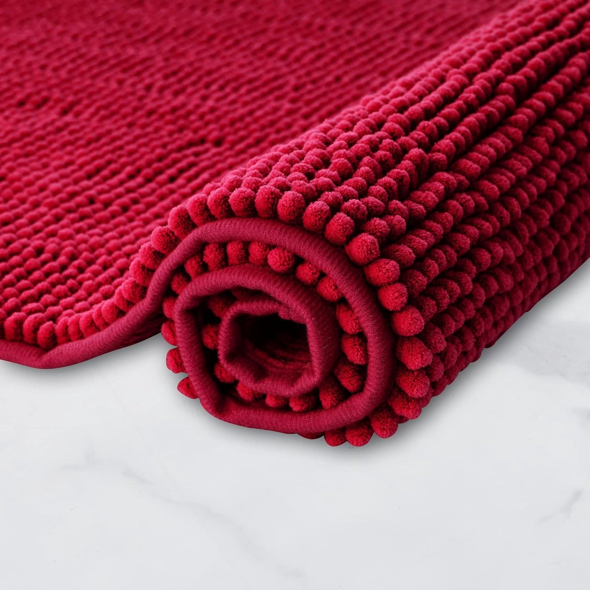 Badmat Anti-Slip av soft Chenille | Super absorberend en machinewasbaar | Te combineren als badmat set | Voor de badkamer, douche, bad of als WC mat | Rood - 45x45 cm