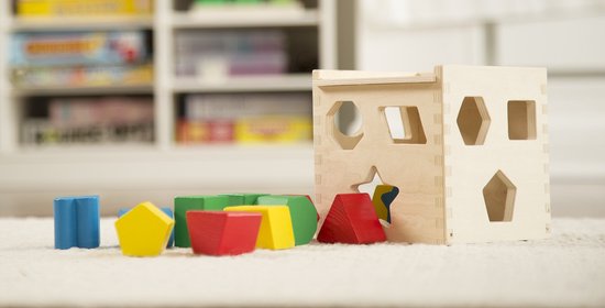 Thumbnail van een extra afbeelding van het spel Melissa & Doug Vormsorteerder Kubus - Houten Speelgoed - Ontwikkelingsspeelgoed - Vorm sorteren speelgoed kinderen - 2+ - Cadeau voor jongens en meisjes