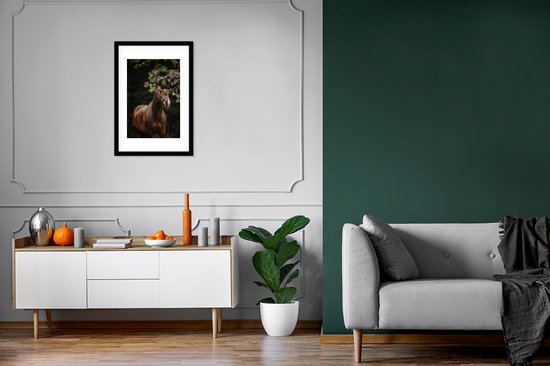 Image encadrée - Tableau portrait cheval brun cadre photo noir avec passe partout blanc 40x60 40x60 cm - Affiche encadrée (Décoration murale salon / chambre)