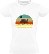 Mede mogelijk gemaakt door zonnepanelen Dames T-shirt | zonne energie | klimaat | klimaatverandering | groene energie | klimaatactivist | zonnestroom | zonnepaneel