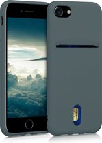 kwmobile telefoonhoesje geschikt voor Apple iPhone SE (2022) / iPhone SE (2020) / iPhone 8 / iPhone 7 - Zachte TPU case met kaarthouder en silicone coating - In olijfgroen