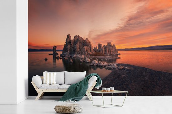 Behang - Fotobehang Gesteente aan de kust - liggend - Breedte 420 cm x hoogte 280 cm