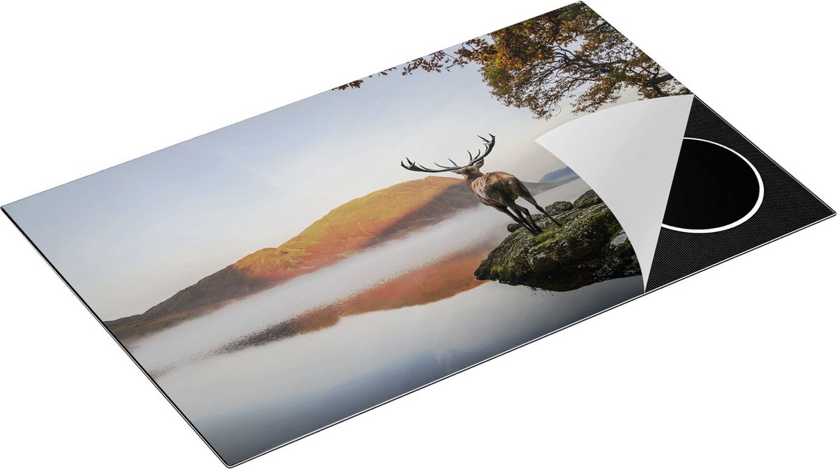 Chefcare Inductie Beschermer Hert bij een Meer - 85x52 cm - Afdekplaat Inductie - Kookplaat Beschermer - Inductie Mat