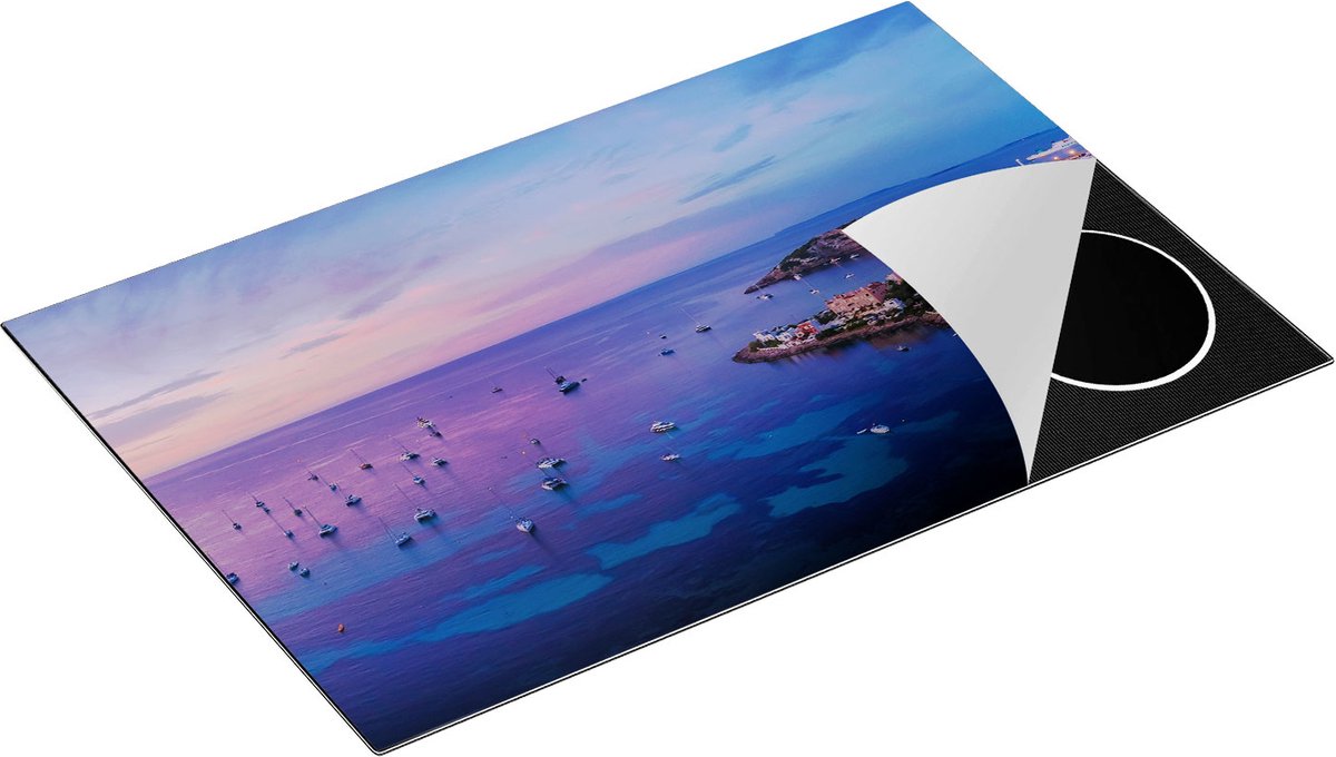 Chefcare Inductie Beschermer Ibiza met Boten op het Water bij Zonsopgang - 83x51,5 cm - Afdekplaat Inductie - Kookplaat Beschermer - Inductie Mat