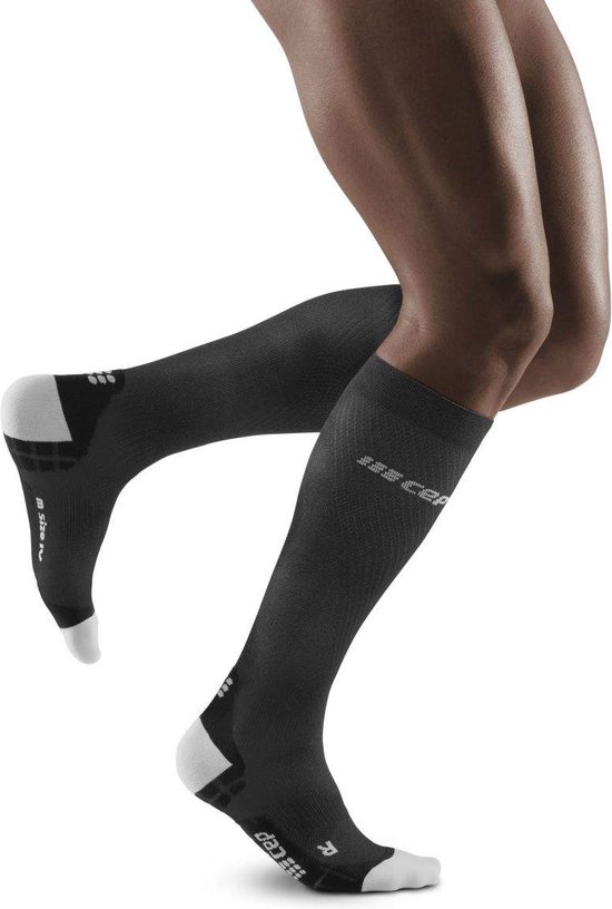 CEP Run Ultralight Socks Zwart/Licht grijs