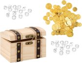 Houten piraten schatkist 17 x 12.5 cm met 100x plastic gouden piraten geld munten en diamanten