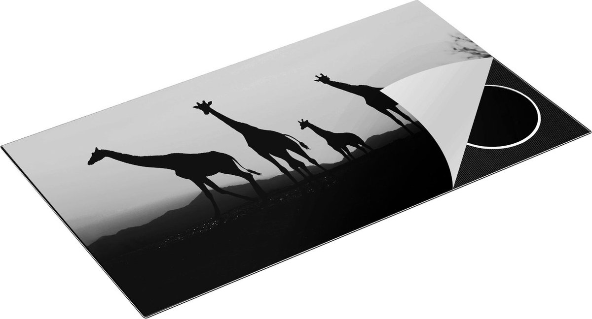 Chefcare Inductie Beschermer Vier Giraffe Silhouetten bij Zonsondergang - Zwart Wit - 95x55 cm - Afdekplaat Inductie - Kookplaat Beschermer - Inductie Mat
