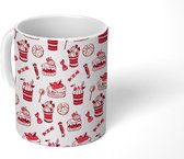 Mok - Koffiemok - Taart - Snoep - Rood - Patronen - Mokken - 350 ML - Beker - Koffiemokken - Theemok