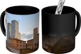 Magische Mok - Foto op Warmte Mok - Gebouwen in de stad San Gimignano bij Toscane - 350 ML - Uitdeelcadeautjes