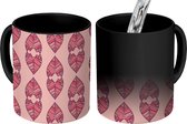 Magische Mok - Foto op Warmte Mokken - Koffiemok - Meisje - Blaadjes - Roze - Patronen - Girl - Kids - Kinderen - Magic Mok - Beker - 350 ML - Theemok