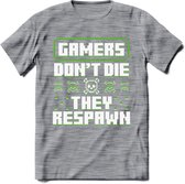 Gamers don't die pixel T-shirt | Groen | Gaming kleding | Grappig game verjaardag cadeau shirt Heren – Dames – Unisex | - Donker Grijs - Gemaleerd - M