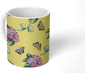 Mok - Koffiemok - Bloemen - Vlinder - Patronen - Mokken - 350 ML - Beker - Koffiemokken - Theemok