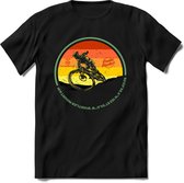 Pedal Pusher | TSK Studio Mountainbike kleding Sport T-Shirt | Oranje - Geel | Heren / Dames | Perfect MTB Verjaardag Cadeau Shirt Maat XXL