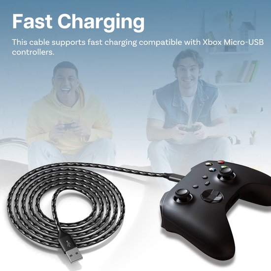 Zwarte gevlochten kabel opgerold, aangesloten op een zwarte Xbox controller.