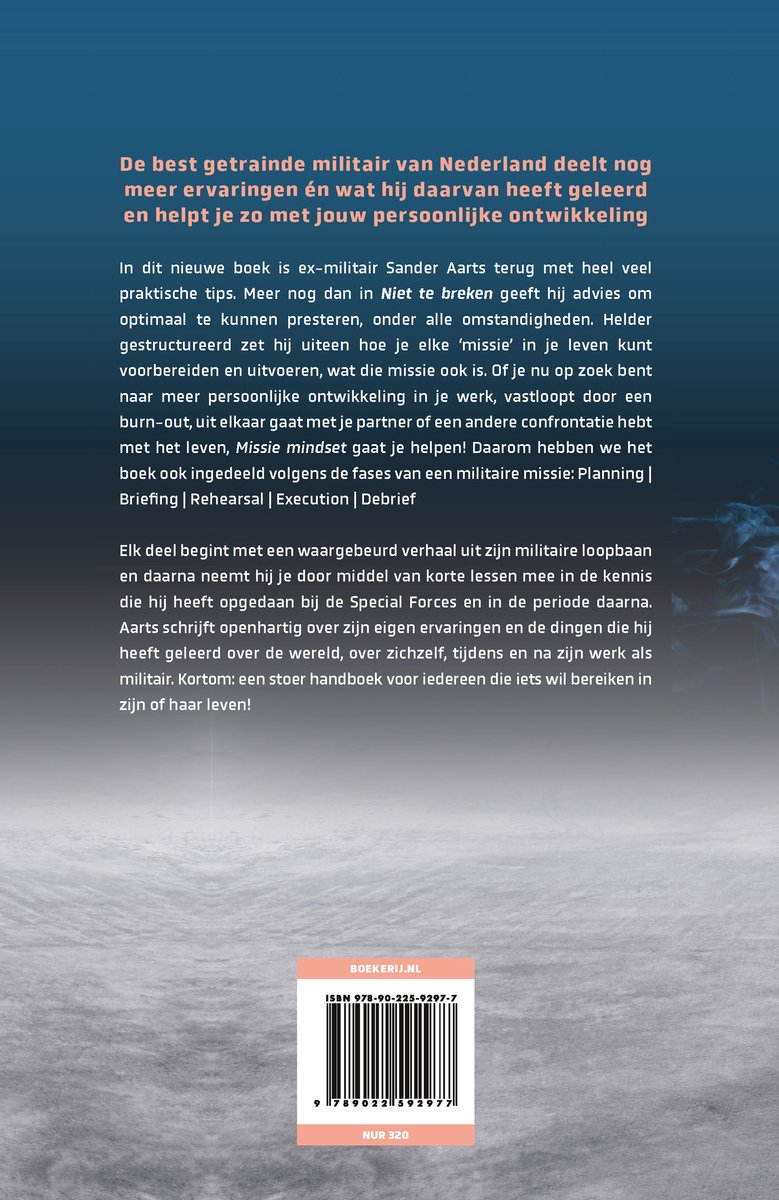 Achterkant boek 'Missie Mindset' van Sander Aarts met tekst en barcode.