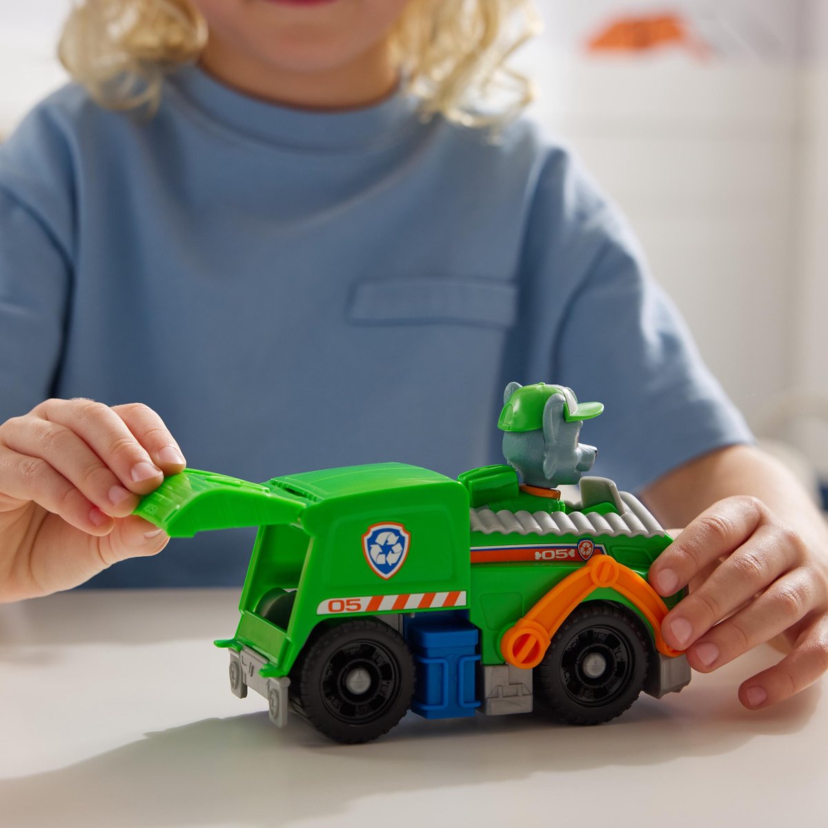 PAW Patrol - Rocky's Recycle Truck - speelgoedauto met speelfiguur - 80% gerecycled plastic - duurzaam speelgoed — afbeelding 15