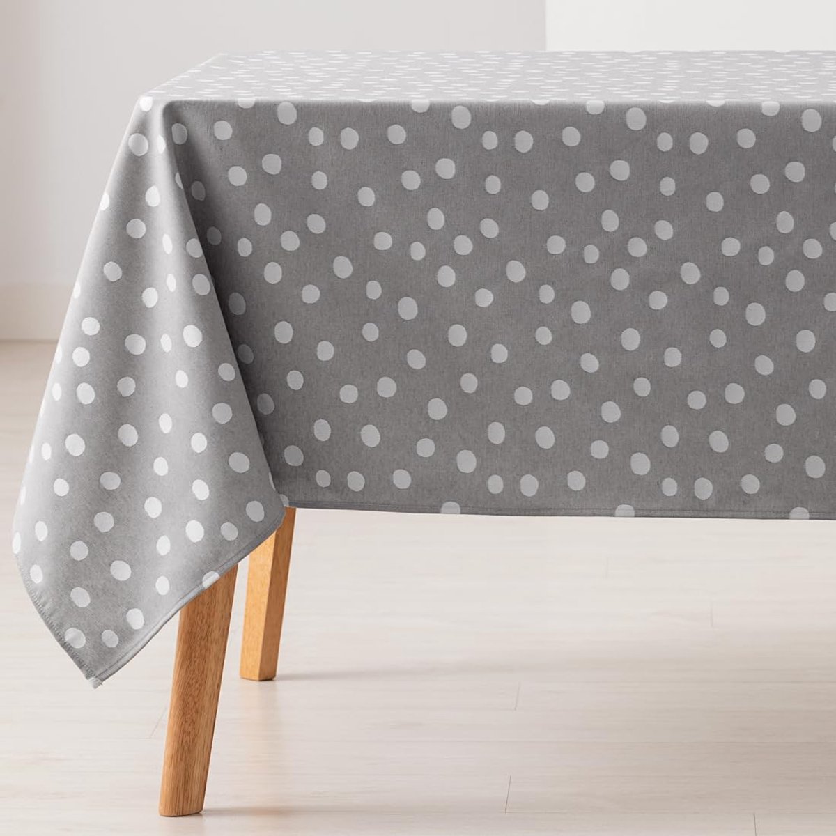 My Ninki ® Tafelkleed met Moderne Jacquard Weving en Waterafstotende Eigenschappen voor Luxe Tafeldecoratie