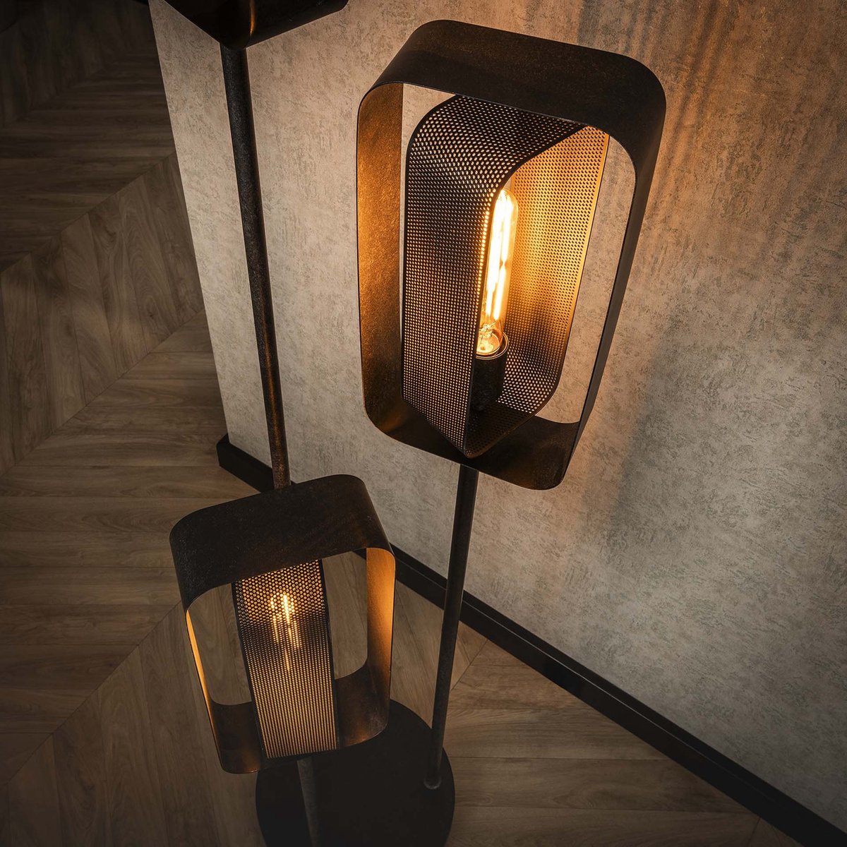 PS-Collection Mesh Rotate 3L Vloerlamp - 42x42x170cm - Artic Zwart - Metaal - vloerlampen woonkamer, vloerlamp zwart, vloerlamp industrieel, vloer lamp, vloerlampen landelijk, staande lampen woonkamer, staande lampen, staande lamp industrieel thumbnail 4