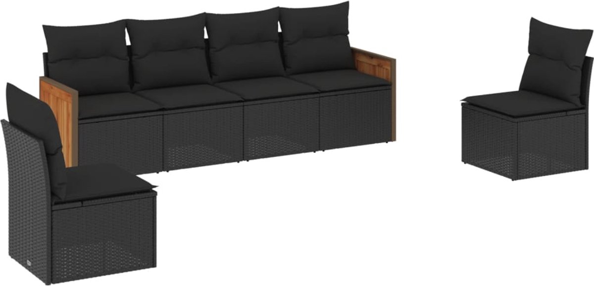 The Living Store loungeset met zwarte kussens en poly rattan.